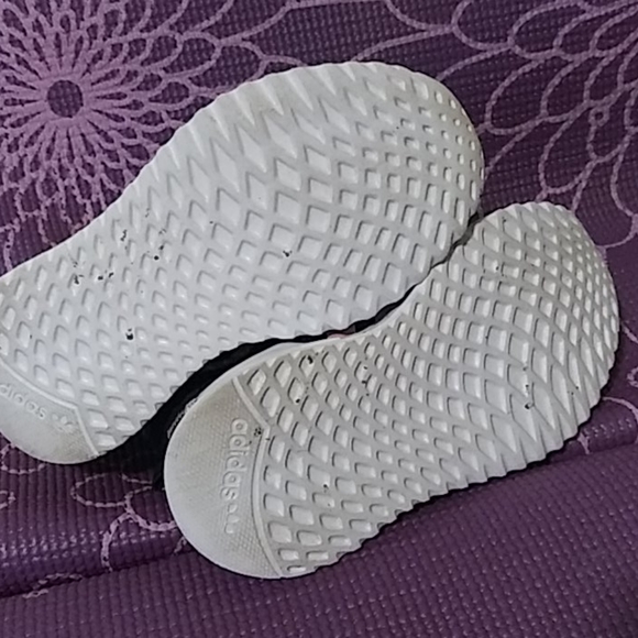 ADIDAS - Picture 6 of 6